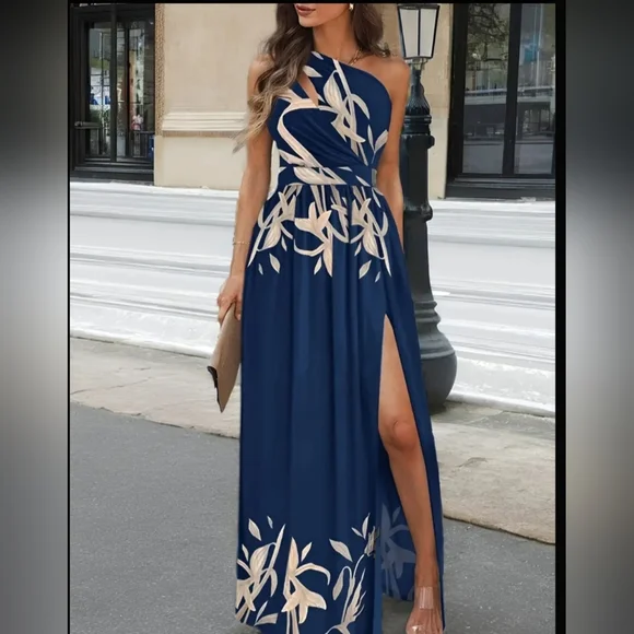 Elegant Navy Blue and Beige Maxi Dress - Picture 3 of 5